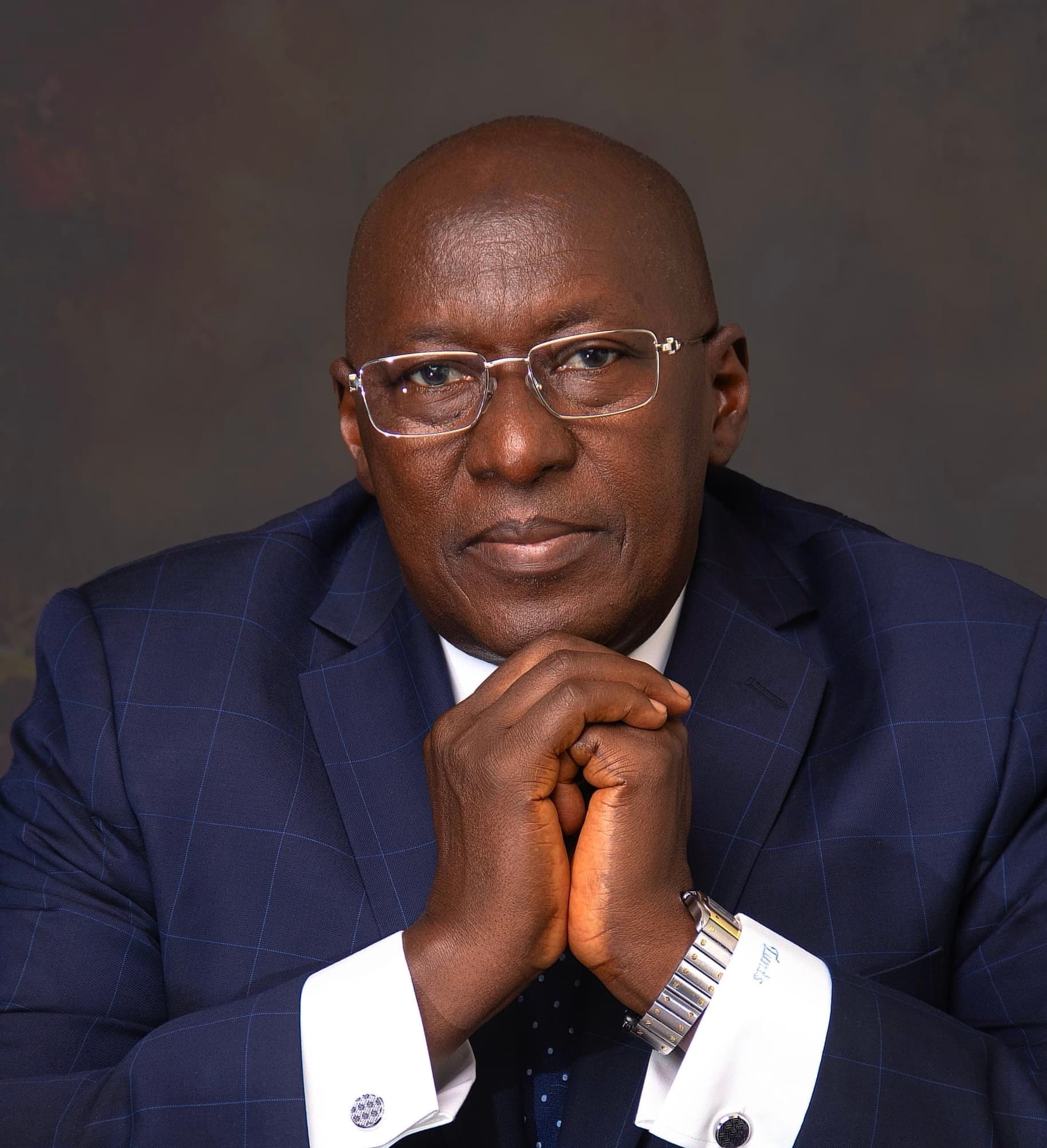 Leadership in focus — formal portrait